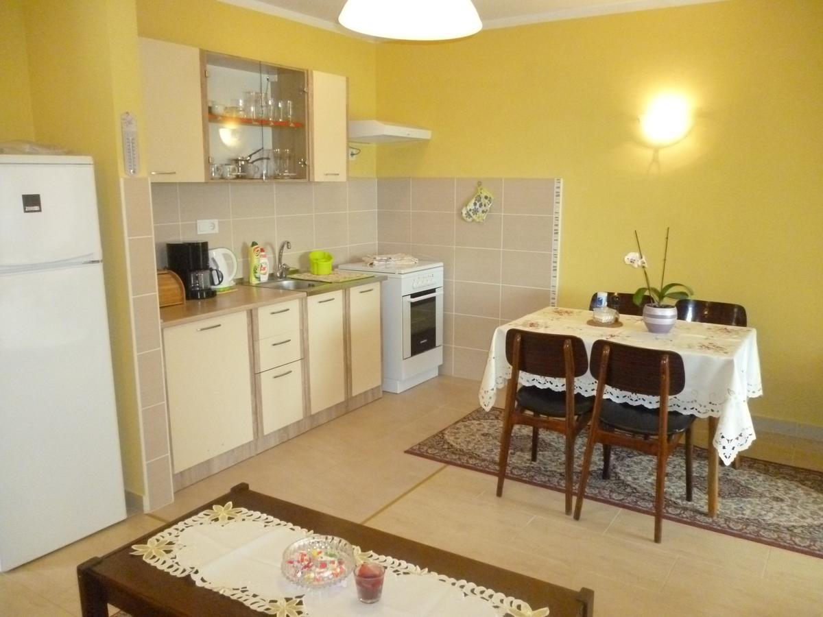 Apartmani Sunset Селине Екстер'єр фото